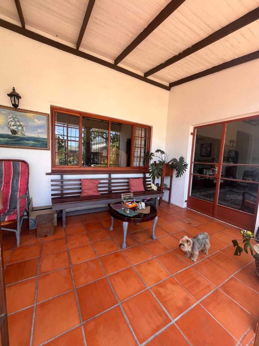 5 Bedroom Property for Sale in Cambridge Eastern Cape